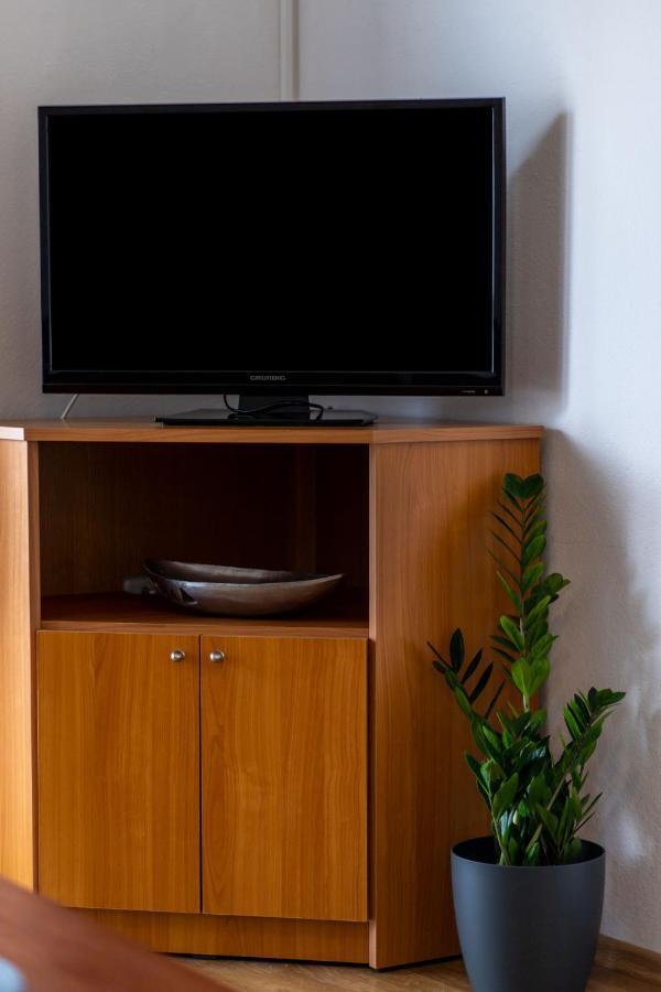 Apartmani Devcic Palit Buitenkant foto