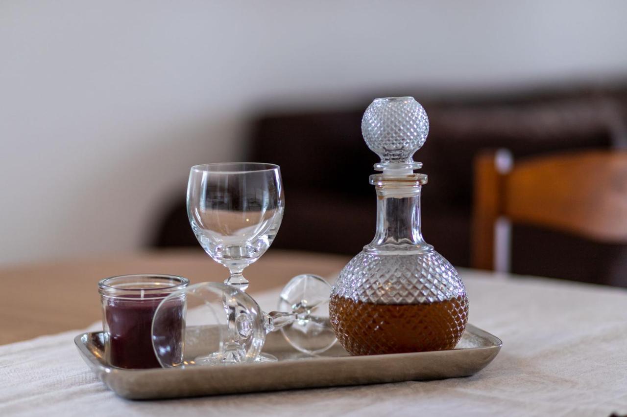 Apartmani Devcic Palit Buitenkant foto
